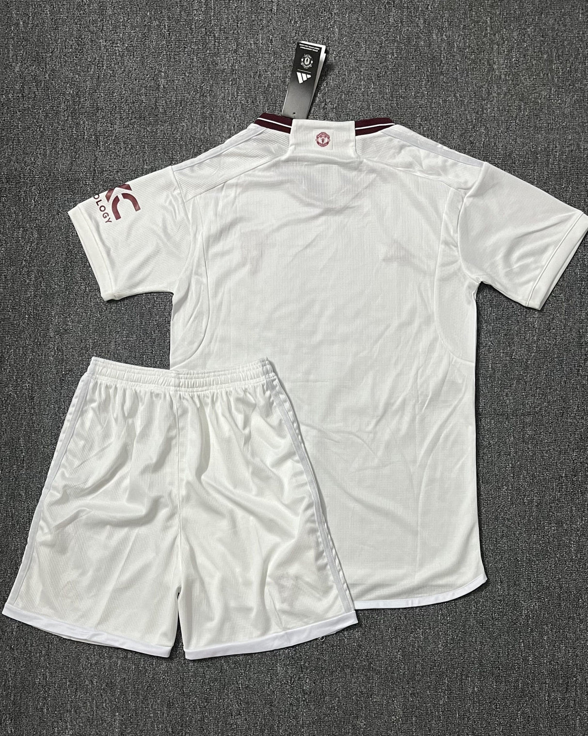 MANCHESTER UNITED Erwachsenen-Kit