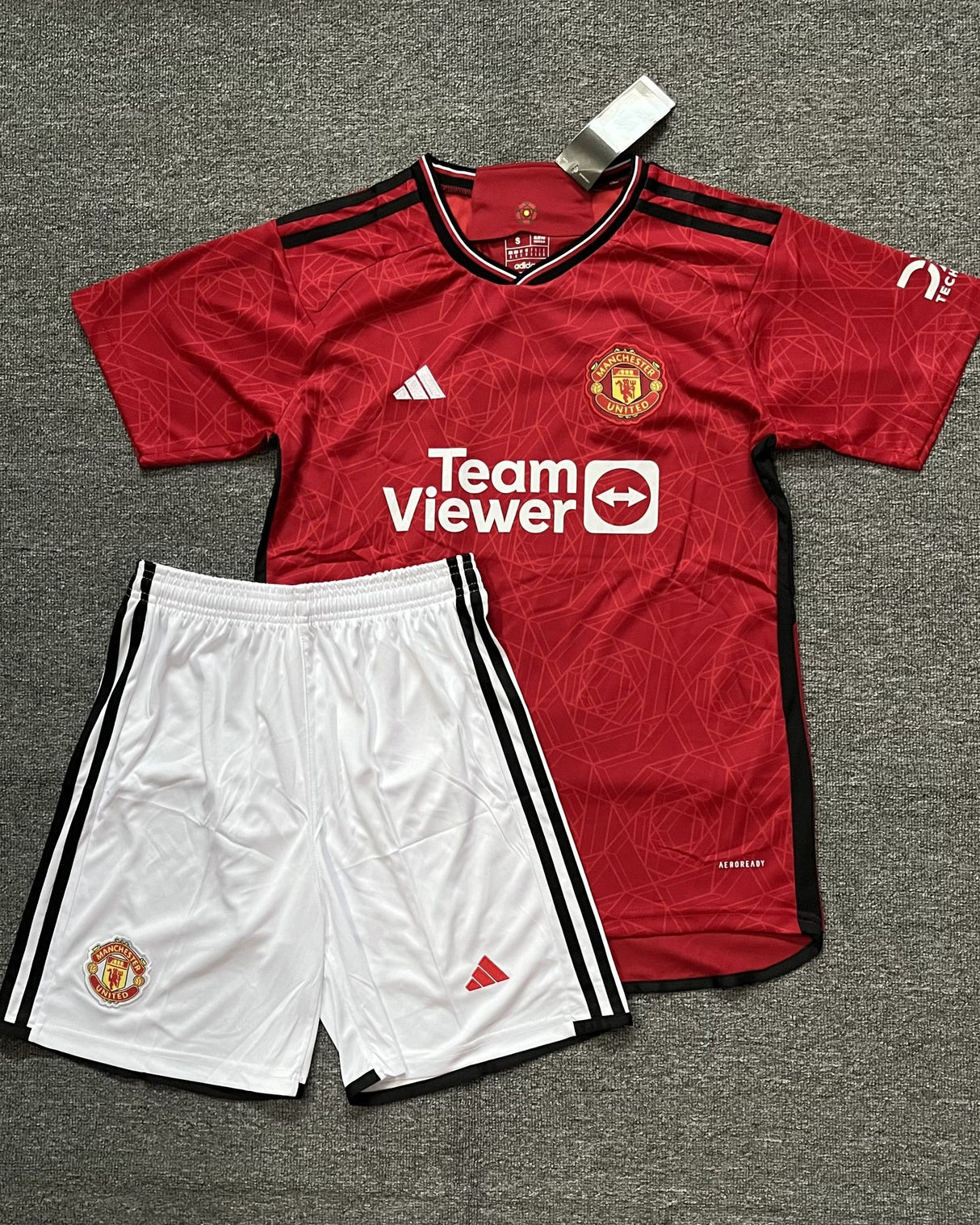 MANCHESTER UNITED Erwachsenen-Kit