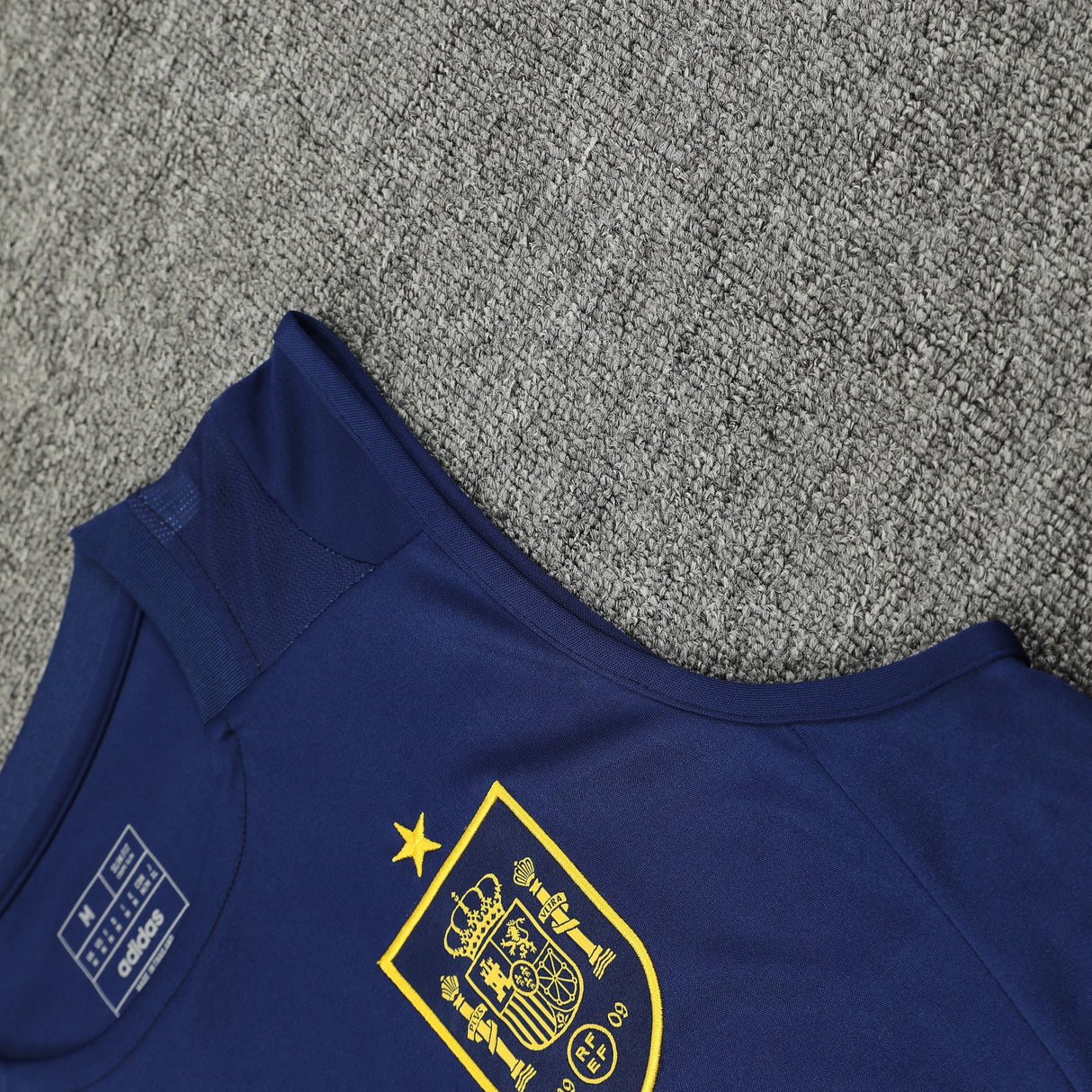 TANK TOP + SHORTS SPANISH