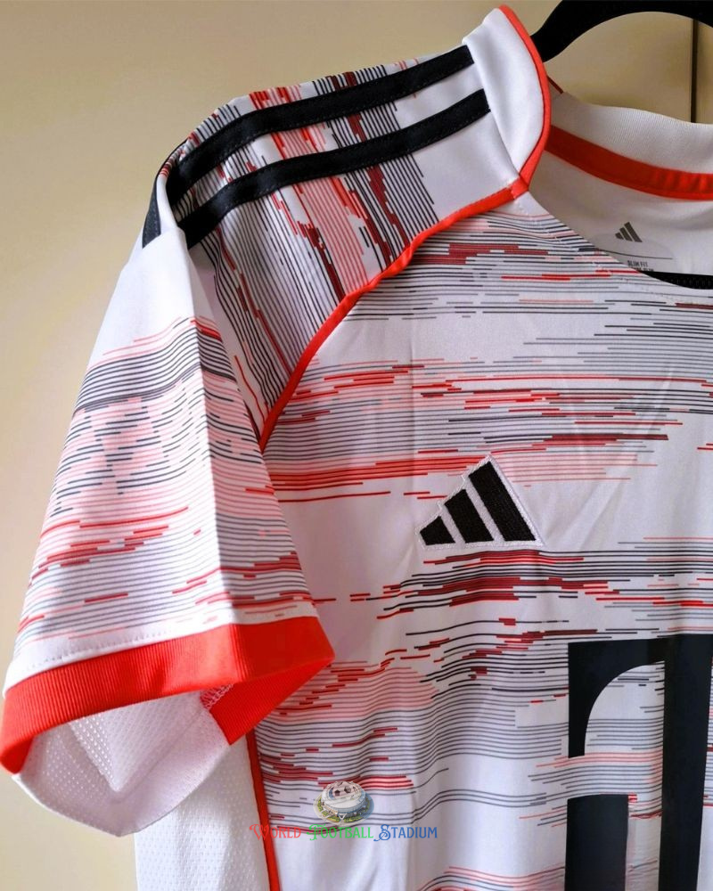 MULLER THOMAS 2025-26 (Lorbeer)