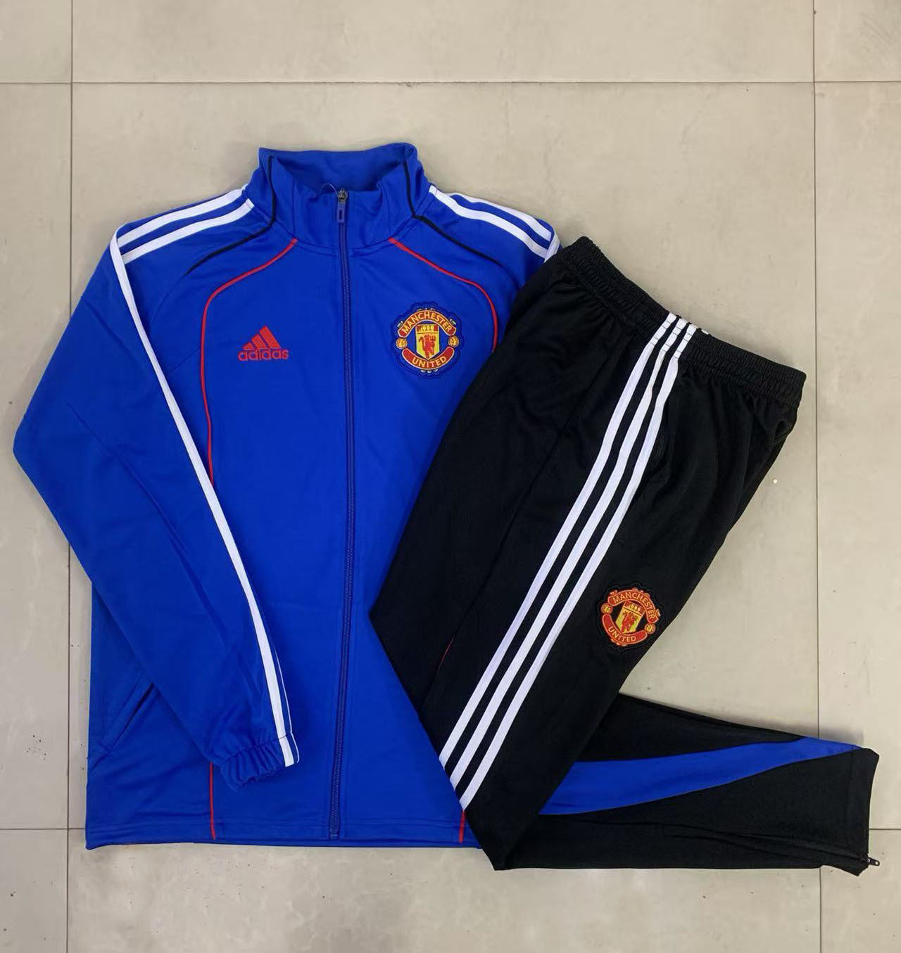 MANCHESTER UNITED Tracksuit   Kids