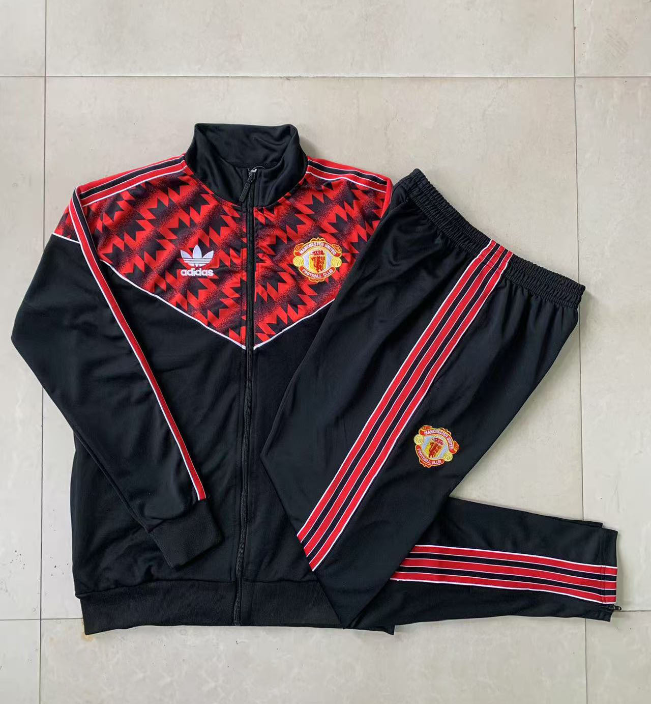 MANCHESTER UNITED Tracksuit   Kids