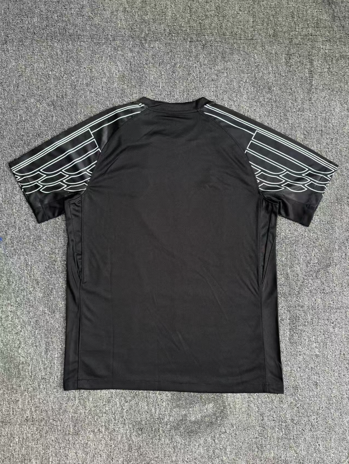 PARIS-TRIKOT 2025-26