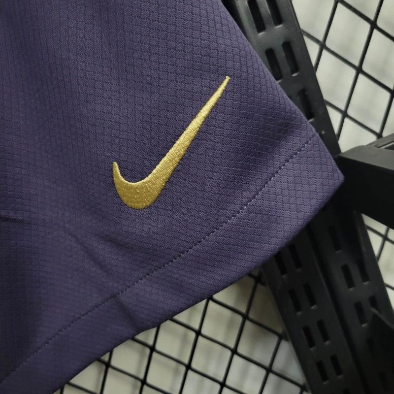 England Heimshorts 2024-25