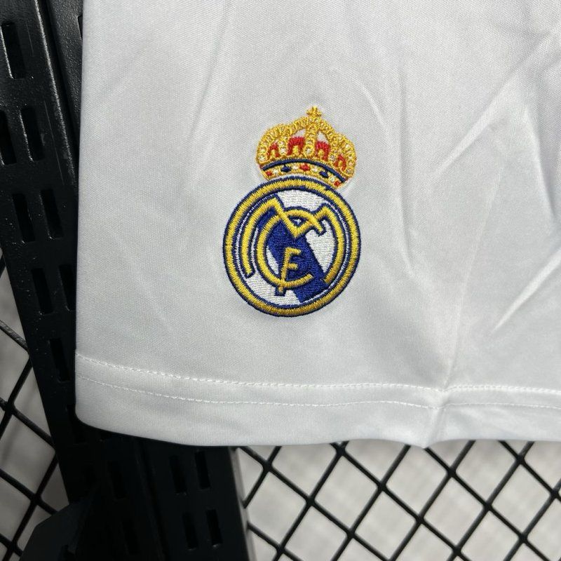 Real Madrid Heimshorts 2024-25
