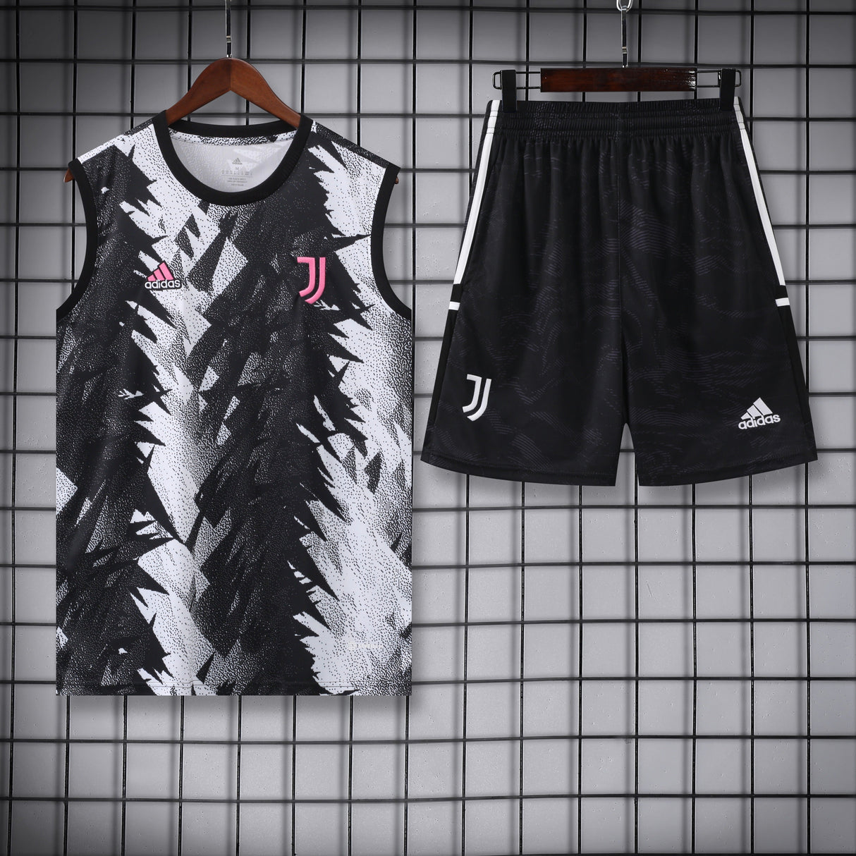 TANK TOP + SHORTS JUVENTUS