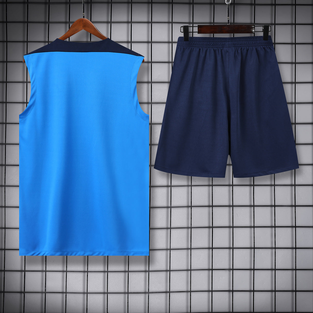 TANK TOP + SHORTS CHELSEA