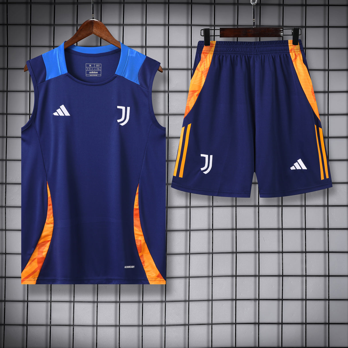 TANK TOP + SHORTS JUVENTUS