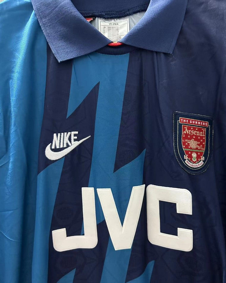 BERGKAMP DENNIS 1995-96 (Ars) 