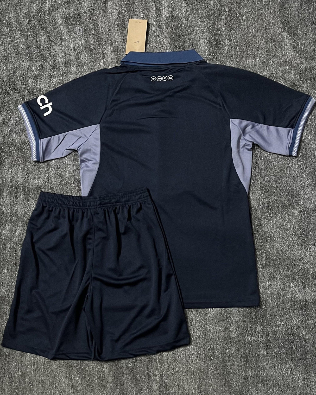 Kit adulte TOTTENHAM