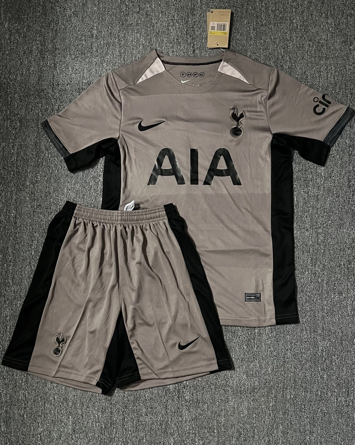 Kit adulte TOTTENHAM