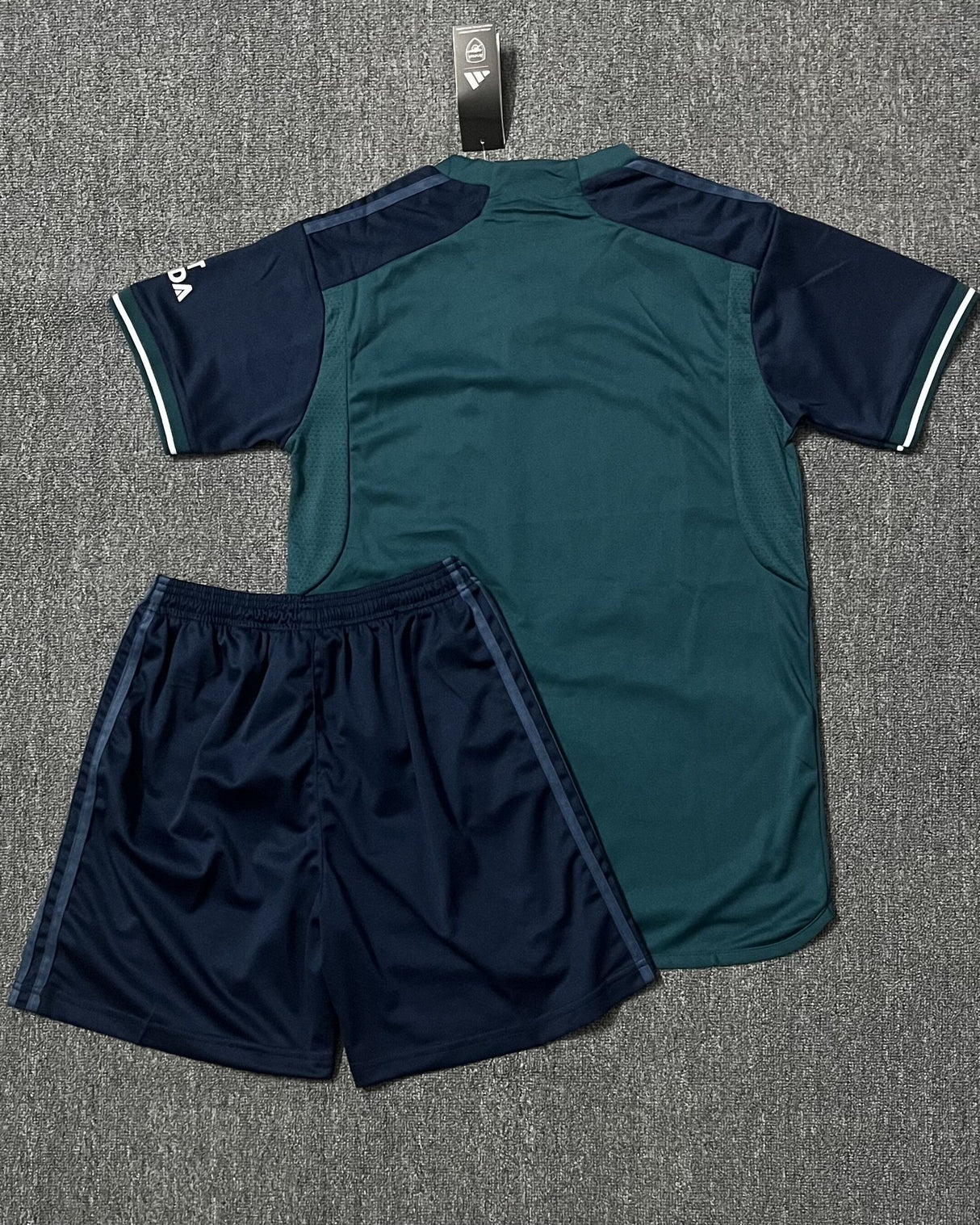 Kit ARSENAL pour adulte