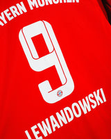 LEWANDOWSKI ROBERT 2021-22 (Baia M)