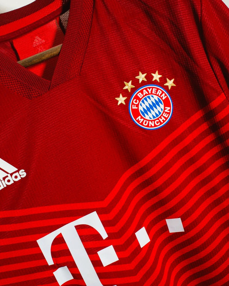 LEWANDOWSKI ROBERT 2021-22 (Baia M)