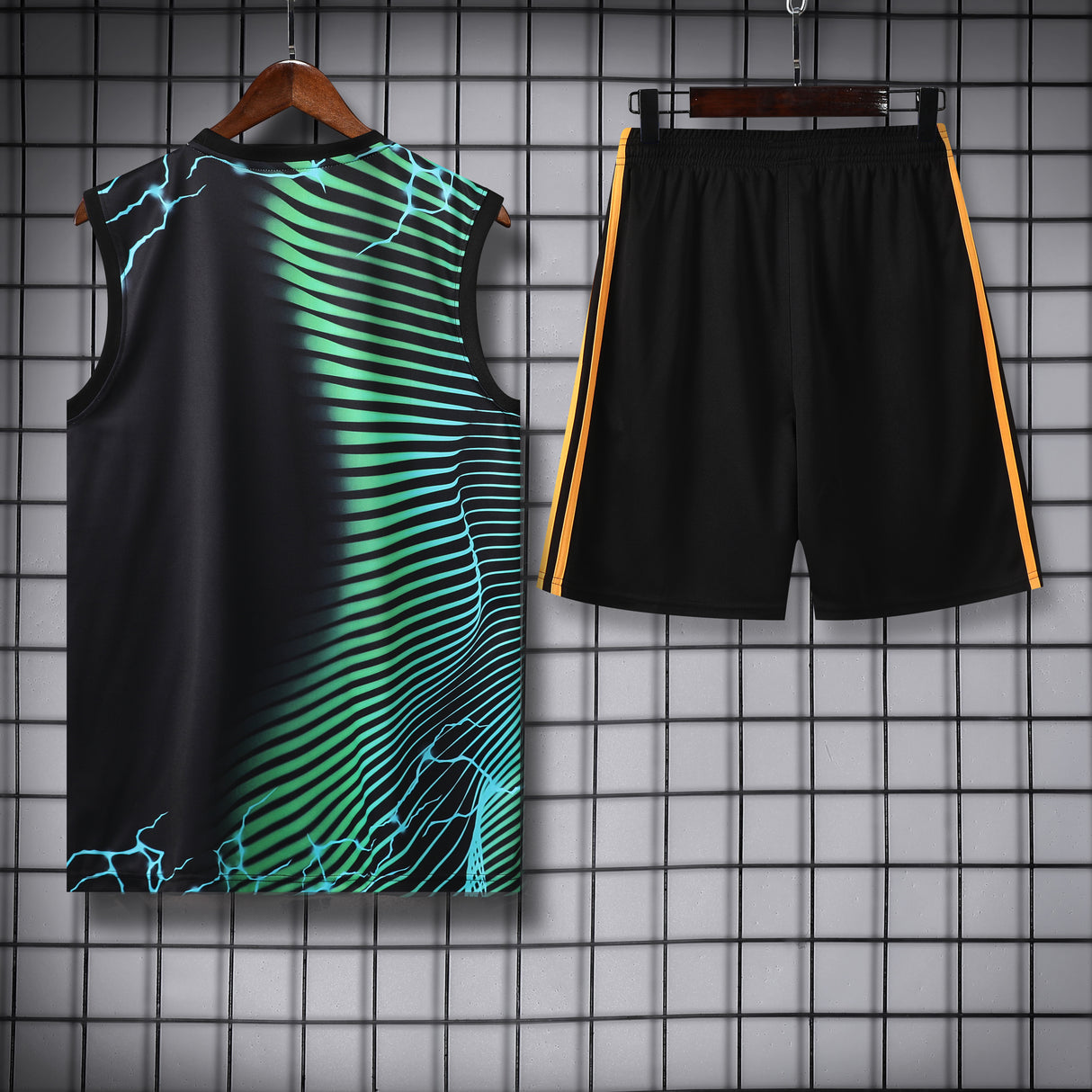 DÉBARDEUR + SHORT REAL MADRID