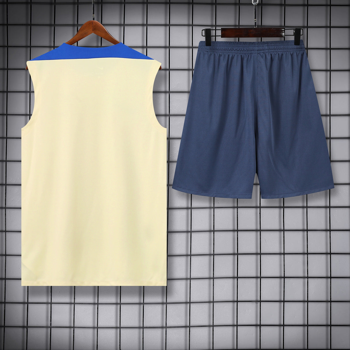 DÉBARDEUR + SHORT INTER