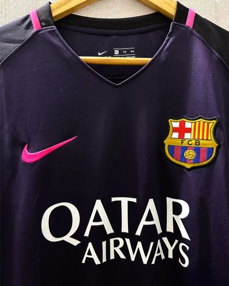 INIESTA ANDRES 2016-17 (Barre) 