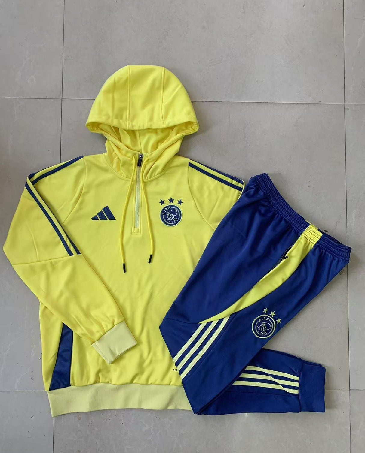Tout l'Ajax Nouveau 2025