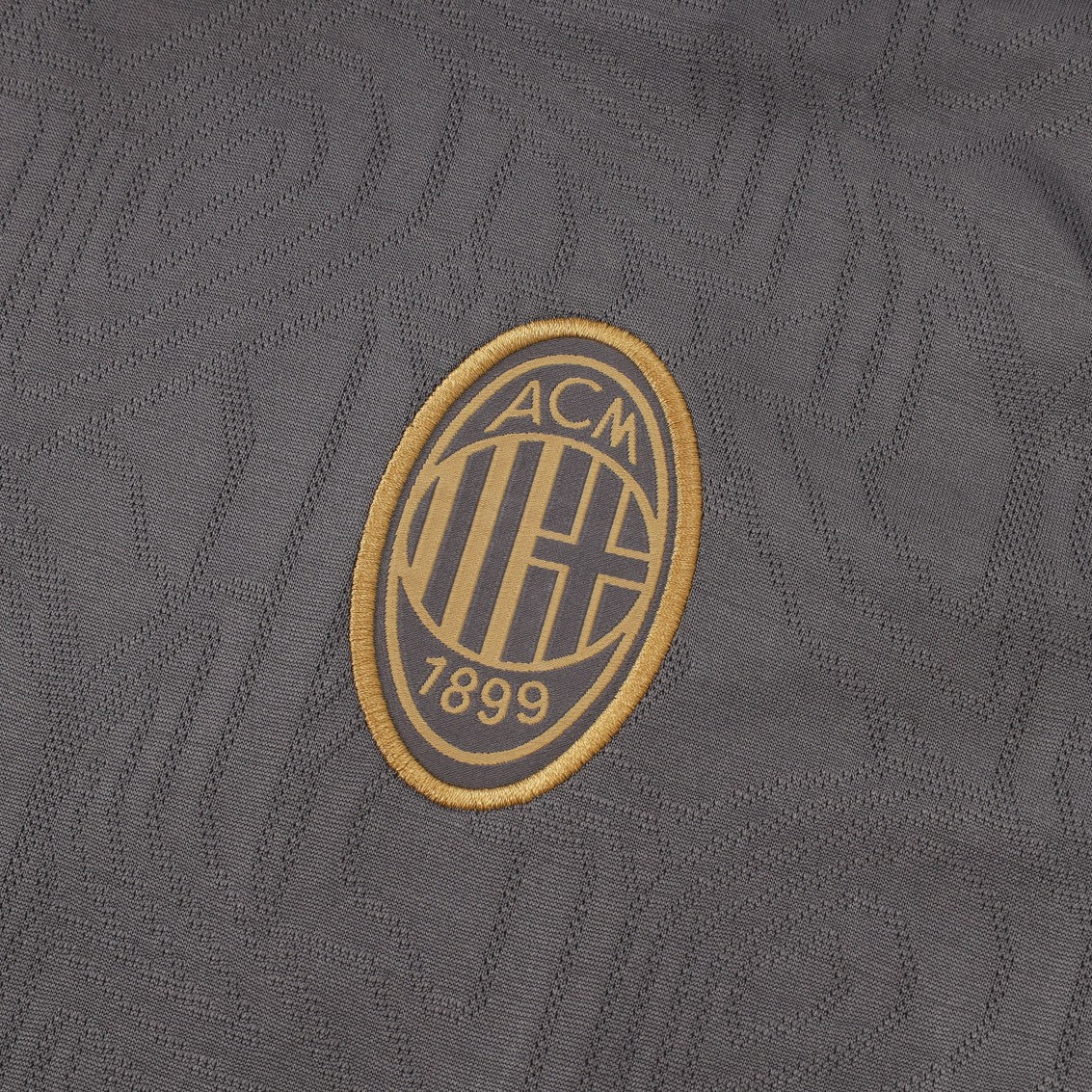 T-SHIRT MILAN + SHORT