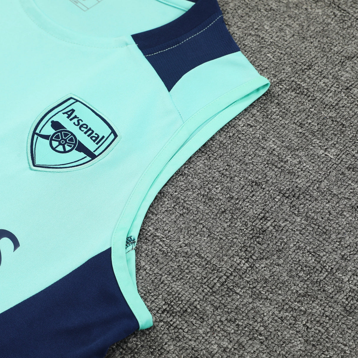 DÉBARDEUR + SHORT ARSENAL