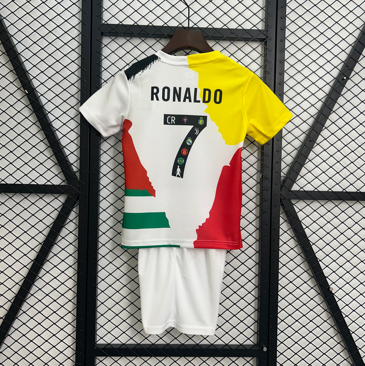 Kit enfant commémoratif Ronaldo