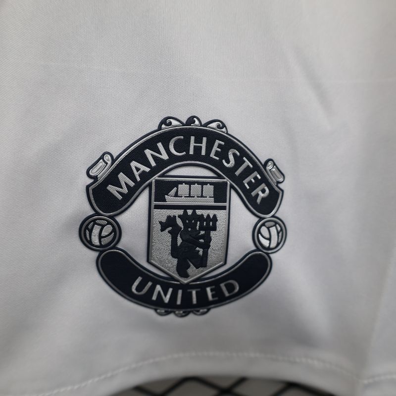 Short Manchester United 2024-25