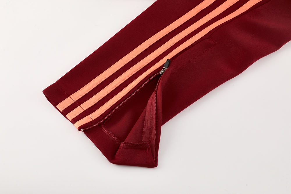 Weißes Roma-Kleid
