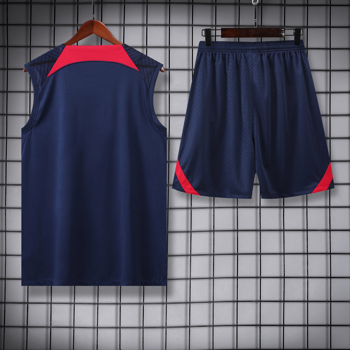 DÉBARDEUR + SHORT LEIPZG