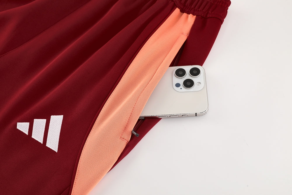 Weißes Roma-Kleid