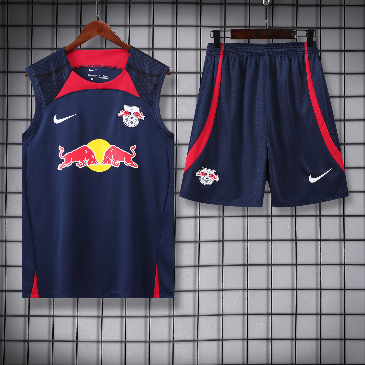 DÉBARDEUR + SHORT LEIPZG